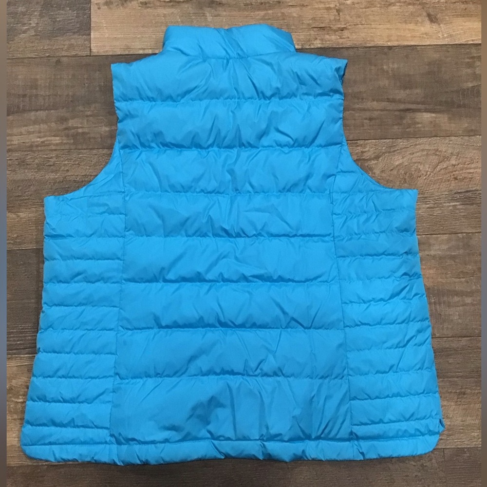 Land’s End PACKABLE Turquoise Down Vest size 1X (16-18) - Picture 2 of 2